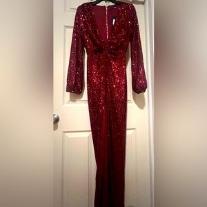 Long sequin dress with slid.